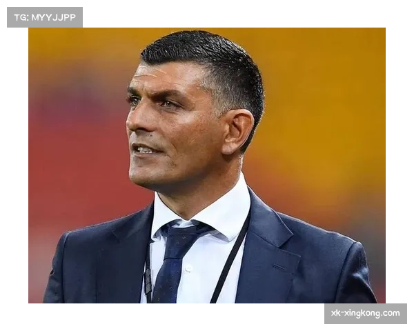 成都蓉城约翰·阿洛伊西完成三后卫向四后卫体系改造 高位压迫风格得以延续